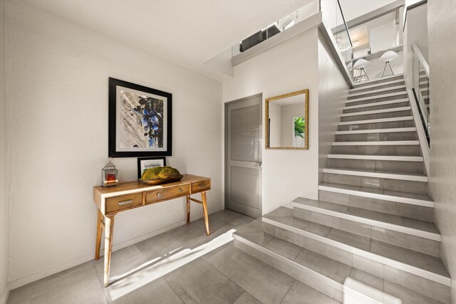 840 Cheltenham Rd, Santa Barbara, CA 93105 - view of stairs