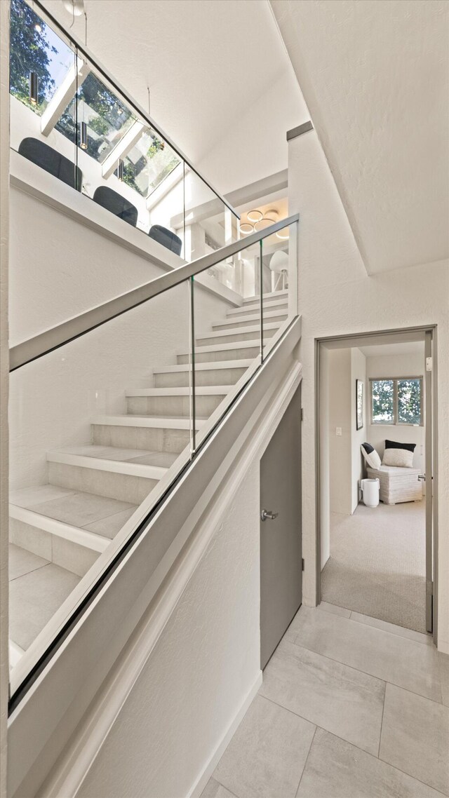 840 Cheltenham Rd, Santa Barbara, CA 93105 - view of stairway