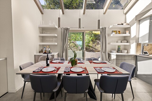 840 Cheltenham Rd, Santa Barbara, CA 93105 - view of tiled dining area