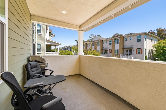 5696 Surfrider Way Unit 101, Goleta, CA 93117 - balcony featuring a residential view
