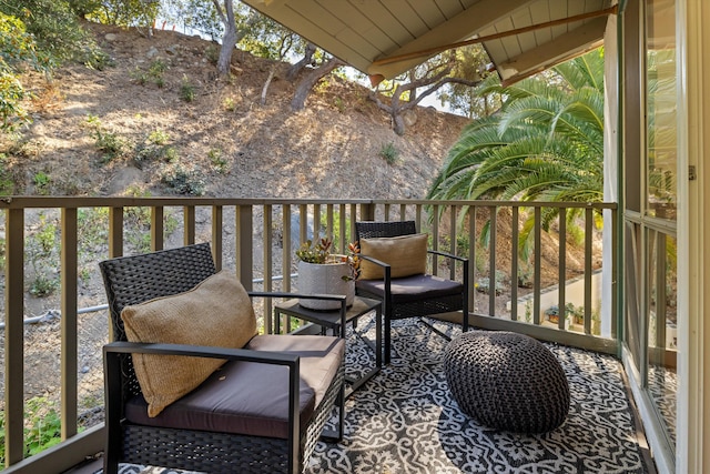 2648 State St Unit 32, Santa Barbara, CA 93105 - view of balcony