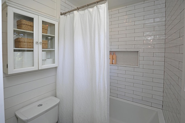 227 Menlo Dr, Buellton, CA 93427 - bathroom with shower / bath combo and toilet