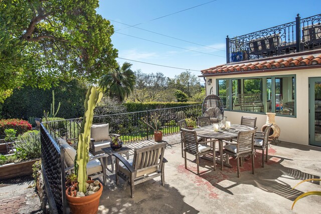 1212 E De La Guerra St, Santa Barbara, CA 93103 - photo 17