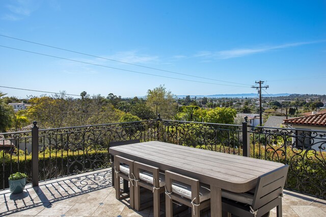 1212 E De La Guerra St, Santa Barbara, CA 93103 - photo 8
