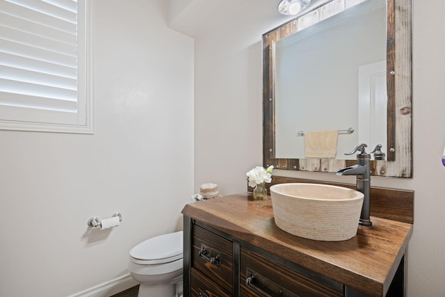 4538 Marrisa Way, Camarillo, CA 93012 - half bathroom with vanity and toilet