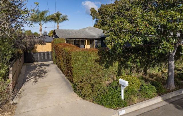 355 Palisades Dr, Santa Barbara, CA 93109 - view of front of house