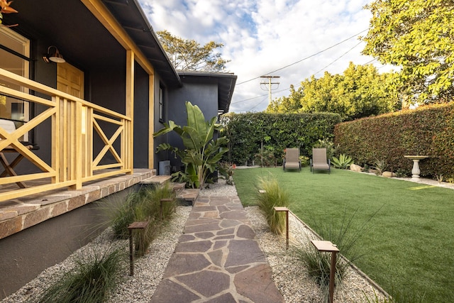 355 Palisades Dr, Santa Barbara, CA 93109 - view of green lawn