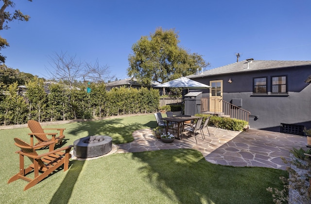 355 Palisades Dr, Santa Barbara, CA 93109 - view of yard featuring a patio area and a fire pit