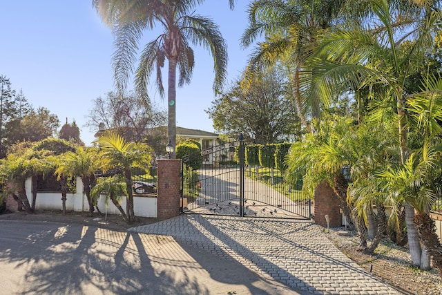 5287 N Creston Ln, Somis, CA 93066 - view of property hidden behind natural elements featuring driveway and a gate