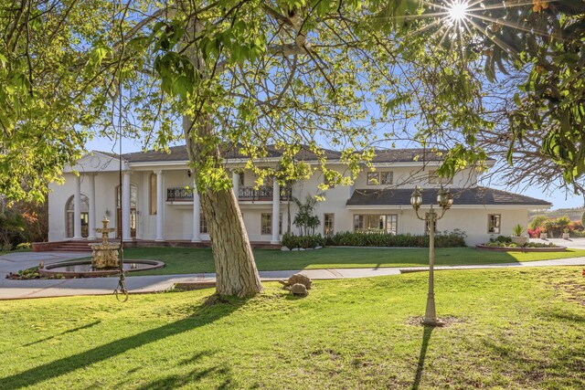 5287 N Creston Ln, Somis, CA 93066 - view of front of property featuring stucco siding and a front lawn