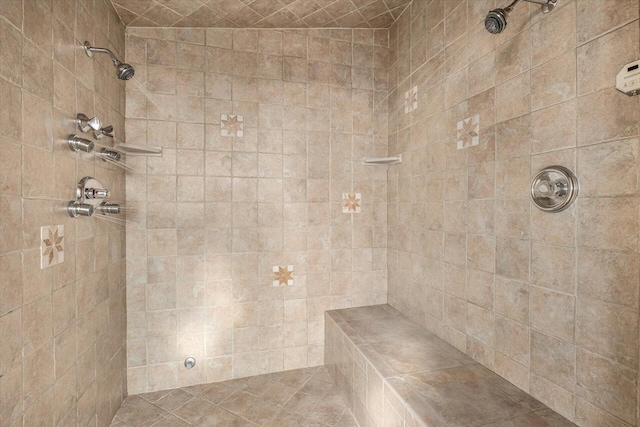 11719 SE Solomon Ct, Happy Valley, OR 97086 - bathroom with tiled shower