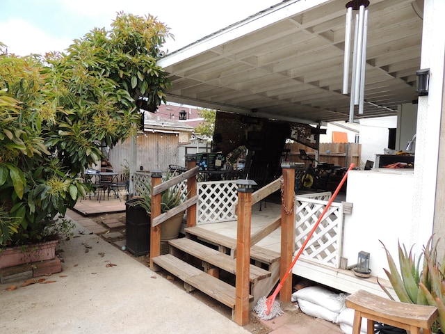 1307 San Andres St, Santa Barbara, CA 93101 - view of patio with a deck