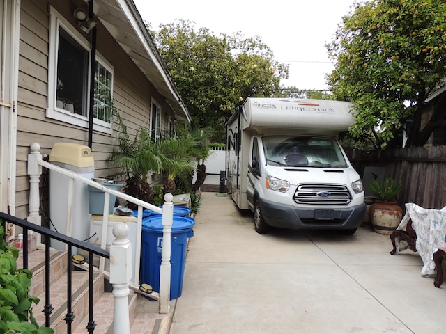 1307 San Andres St, Santa Barbara, CA 93101 - view of car parking