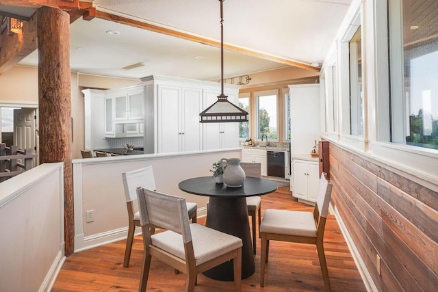 1110 Deer Canyon Rd, Arroyo Grande, CA 93420 - dining area with light wood-style flooring and recessed lighting