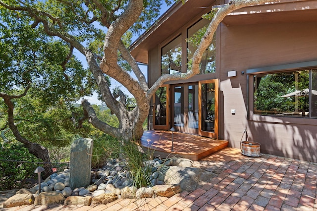 2031 Cielito Ln, Santa Barbara, CA 93105 - entrance to property featuring french doors