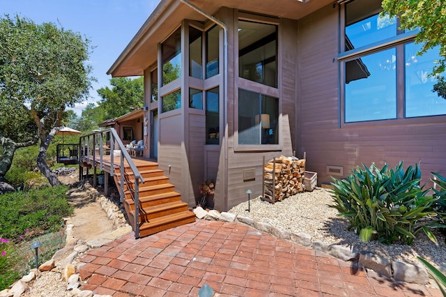 2031 Cielito Ln, Santa Barbara, CA 93105 - view of exterior entry with a wooden deck