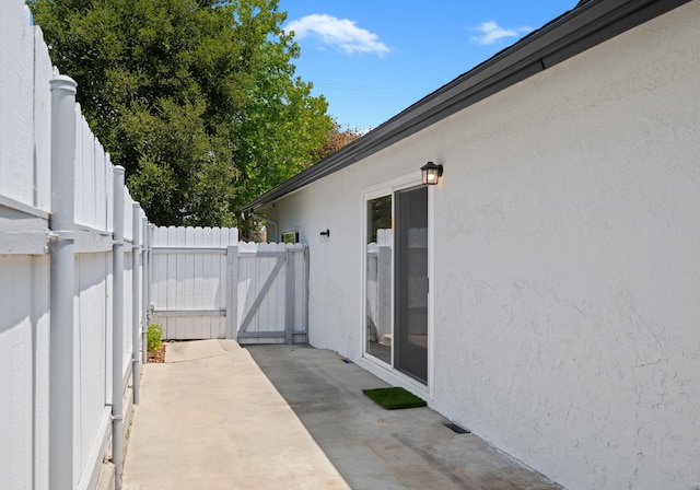 7659 Dartmoor Ave, Goleta, CA 93117 - view of patio with a gate