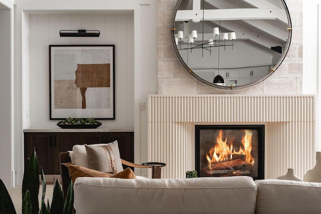 120 Polo Way, Carpinteria, CA 93013 - living room with a glass covered fireplace