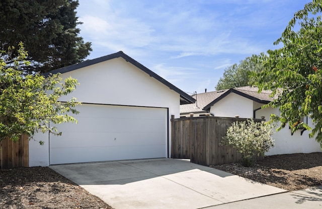 5003 Rhoads Ave, Santa Barbara, CA 93111 - garage with concrete driveway