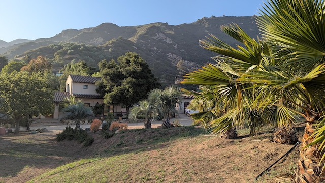 965 W Mountain Dr, Santa Barbara, CA 93103 - view of mountain background