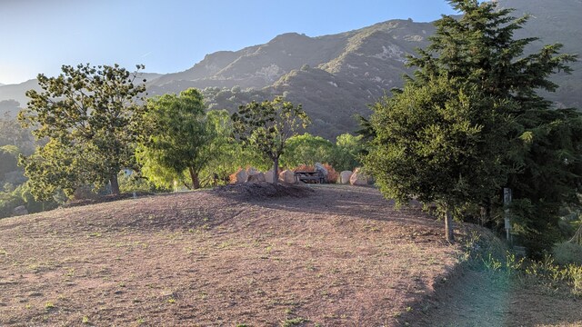 965 W Mountain Dr, Santa Barbara, CA 93103 - view of mountain background