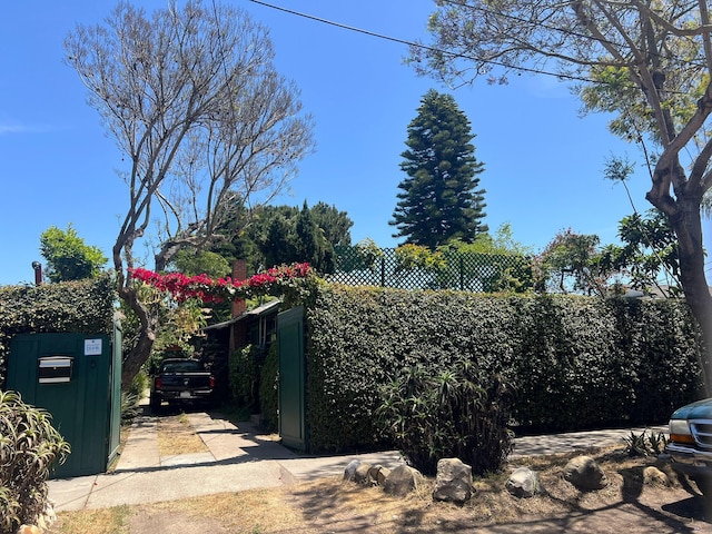 519 W Valerio St, Santa Barbara, CA 93101 - photo 1