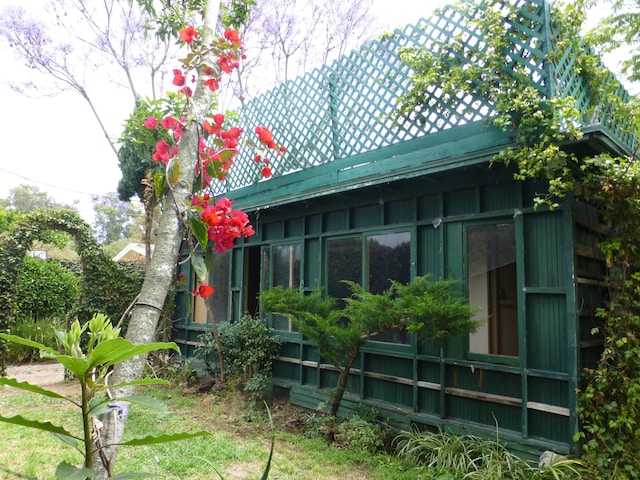 519 W Valerio St, Santa Barbara, CA 93101 - photo 2