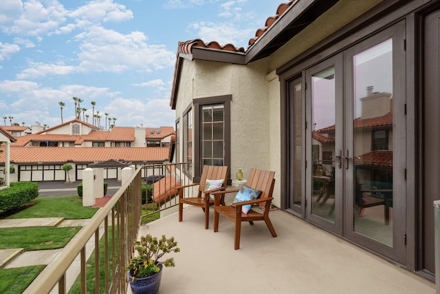2206 Martinique Ln, Oxnard, CA 93035 - balcony featuring french doors