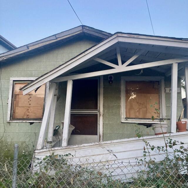 1012 Alphonse St, Santa Barbara, CA 93103 - view of side of home featuring concrete block siding