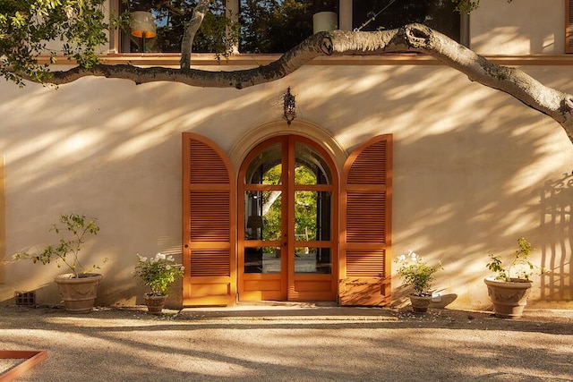 405 Toro Canyon Rd, Carpinteria, CA 93013 - entrance to property featuring french doors and stucco siding