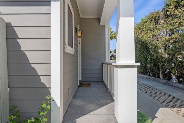 1924 Bath St Unit D, Santa Barbara, CA 93101 - view of side of property