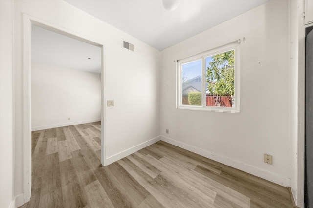 886 Raddue Ave, Santa Barbara, CA 93111 - empty room with light wood-type flooring and baseboards