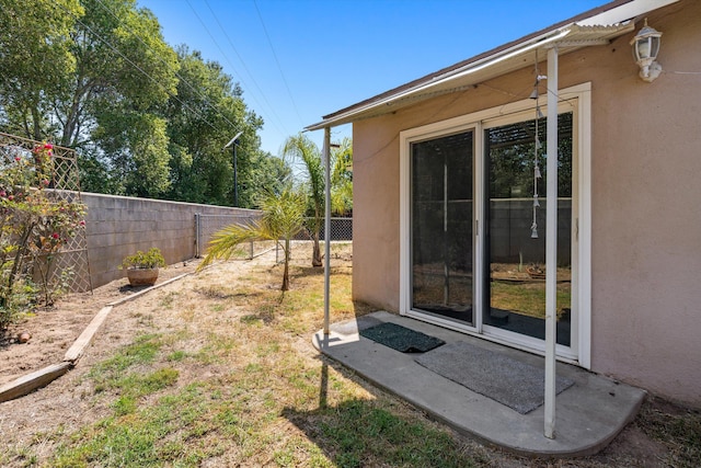 886 Raddue Ave, Santa Barbara, CA 93111 - view of fenced backyard