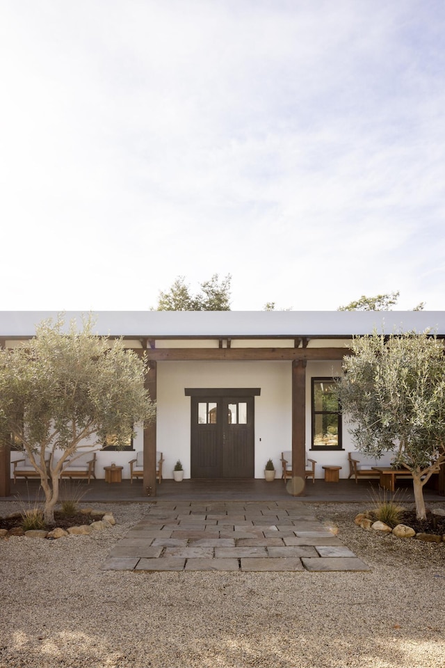 602 Parra Grande Ln, Montecito, CA 93108 - view of front facade featuring a porch