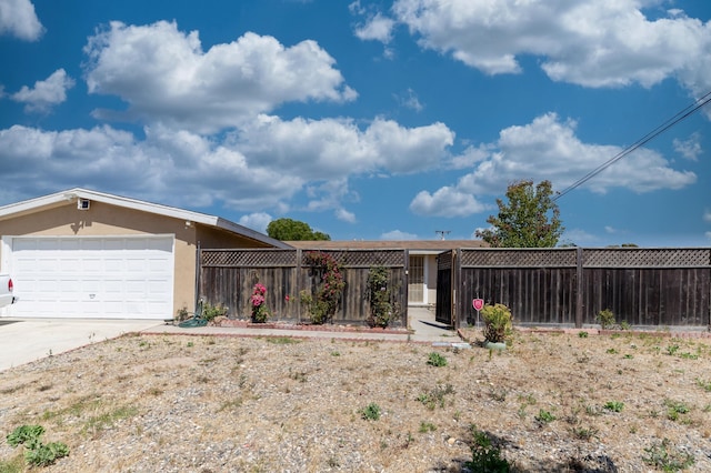 3608 Via Orilla, Lompoc, CA 93436 - ranch-style house with an attached garage, driveway, and stucco siding