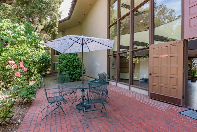 2727 Miradero Dr Unit 209, Santa Barbara, CA 93105 - view of patio with outdoor dining area