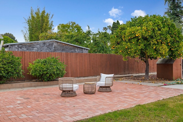622 Colfax Ct, Goleta, CA 93117 - fenced backyard featuring a patio area