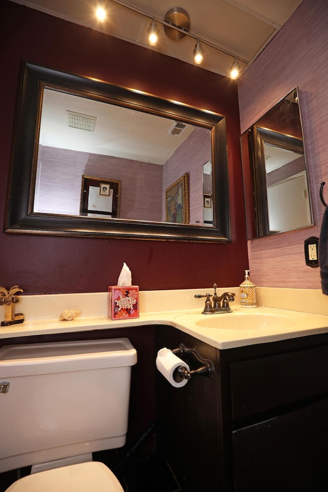 4014 Primavera Rd Unit A, Santa Barbara, CA 93110 - bathroom with toilet and vanity