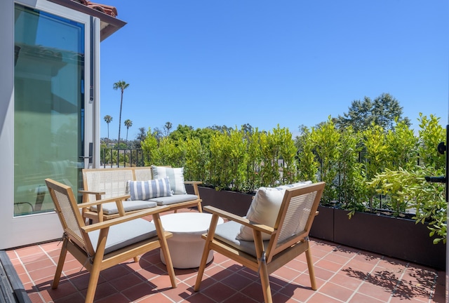 3718 State St Unit 314, Santa Barbara, CA 93105 - view of balcony