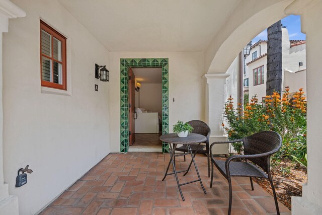 208 Santa Barbara St Unit A, Santa Barbara, CA 93101 - photo 4