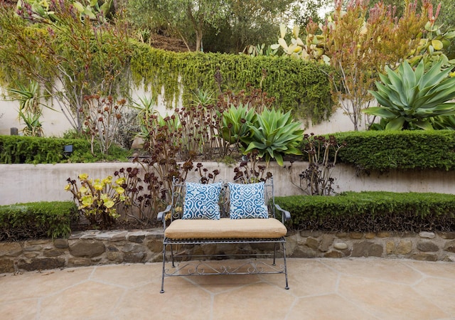 1439 Tunnel Rd, Santa Barbara, CA 93105 - view of patio