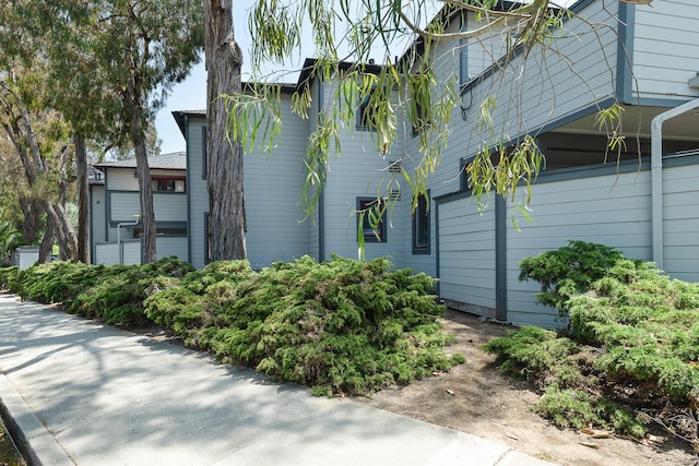 521 W Montecito St Unit 4, Santa Barbara, CA 93101 - view of side of property