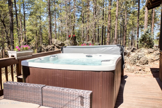 1862 Douglas Fir Dr, Pinetop, AZ 85935 - wooden deck featuring a hot tub