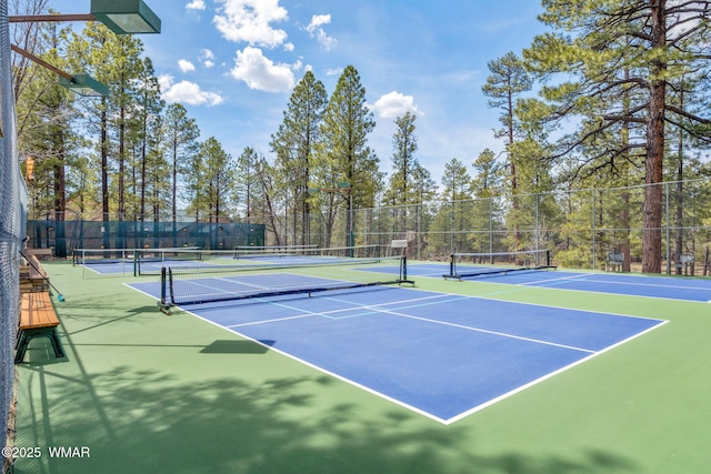 5712 Spruce Cir, Pinetop, AZ 85935 - view of tennis court featuring community basketball court and fence