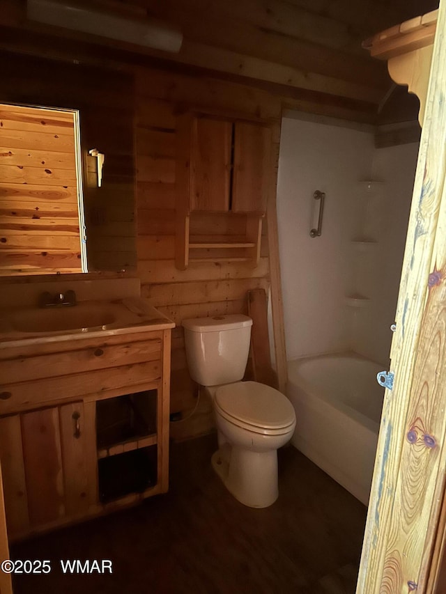 5528 Deer Run, Pinedale, AZ 85934 - full bath featuring vanity and shower / washtub combination