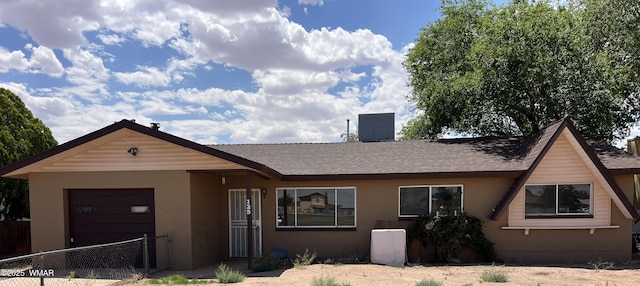 125 Cochise Dr, Winslow, AZ 86047 - photo 1