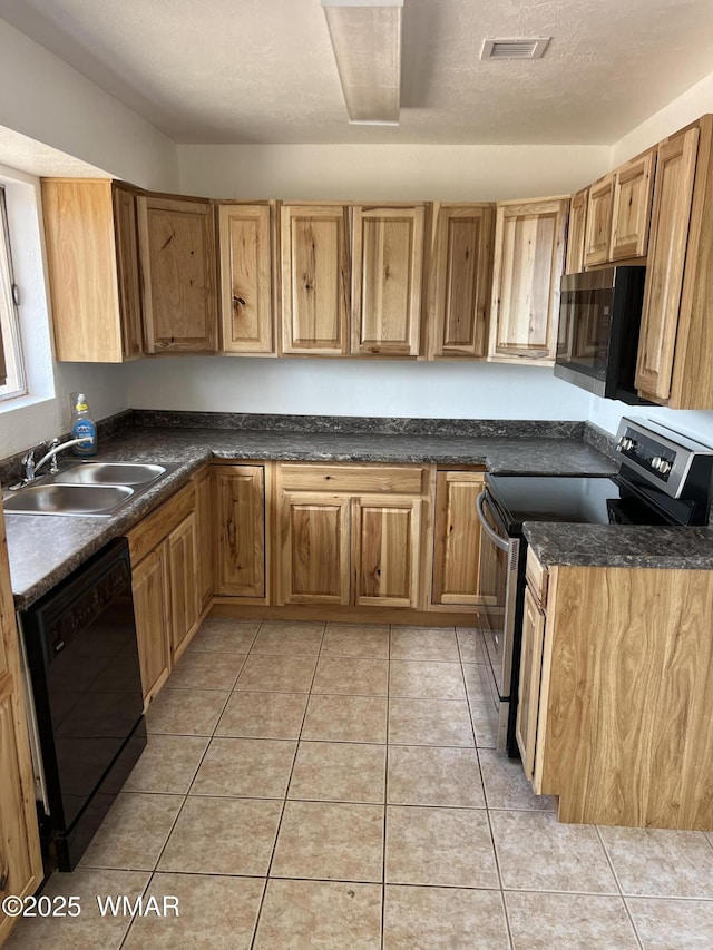 125 Cochise Dr, Winslow, AZ 86047 - photo 3