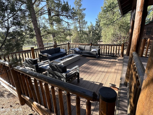 1401 S Spruce Ln, Show Low, AZ 85901 - deck with an outdoor hangout area and view of wooded area