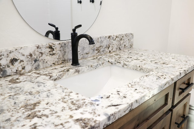 1316 W 7th St S, Snowflake, AZ 85937 - bathroom view of backsplash and vanity