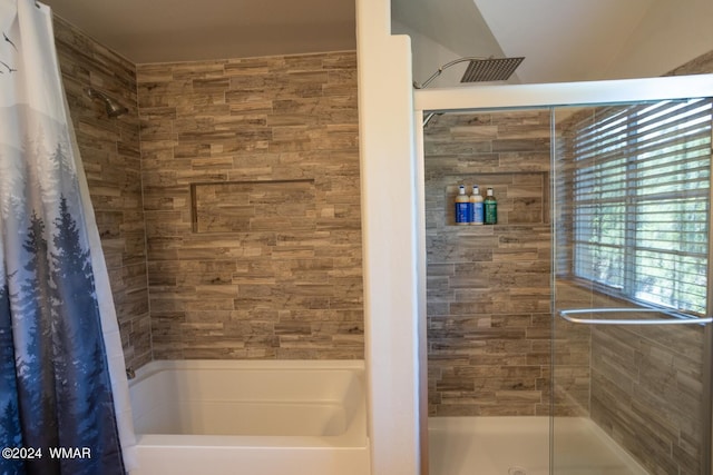 2020 S Pleasantview Dr, Show Low, AZ 85901 - full bathroom with healthy amount of natural light and shower / bath combination with curtain